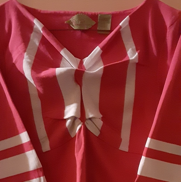 Beautiful 3/4 length  sleeve shell - Picture 1 of 2